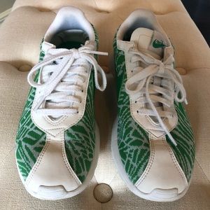 Women’s Nike Roshe